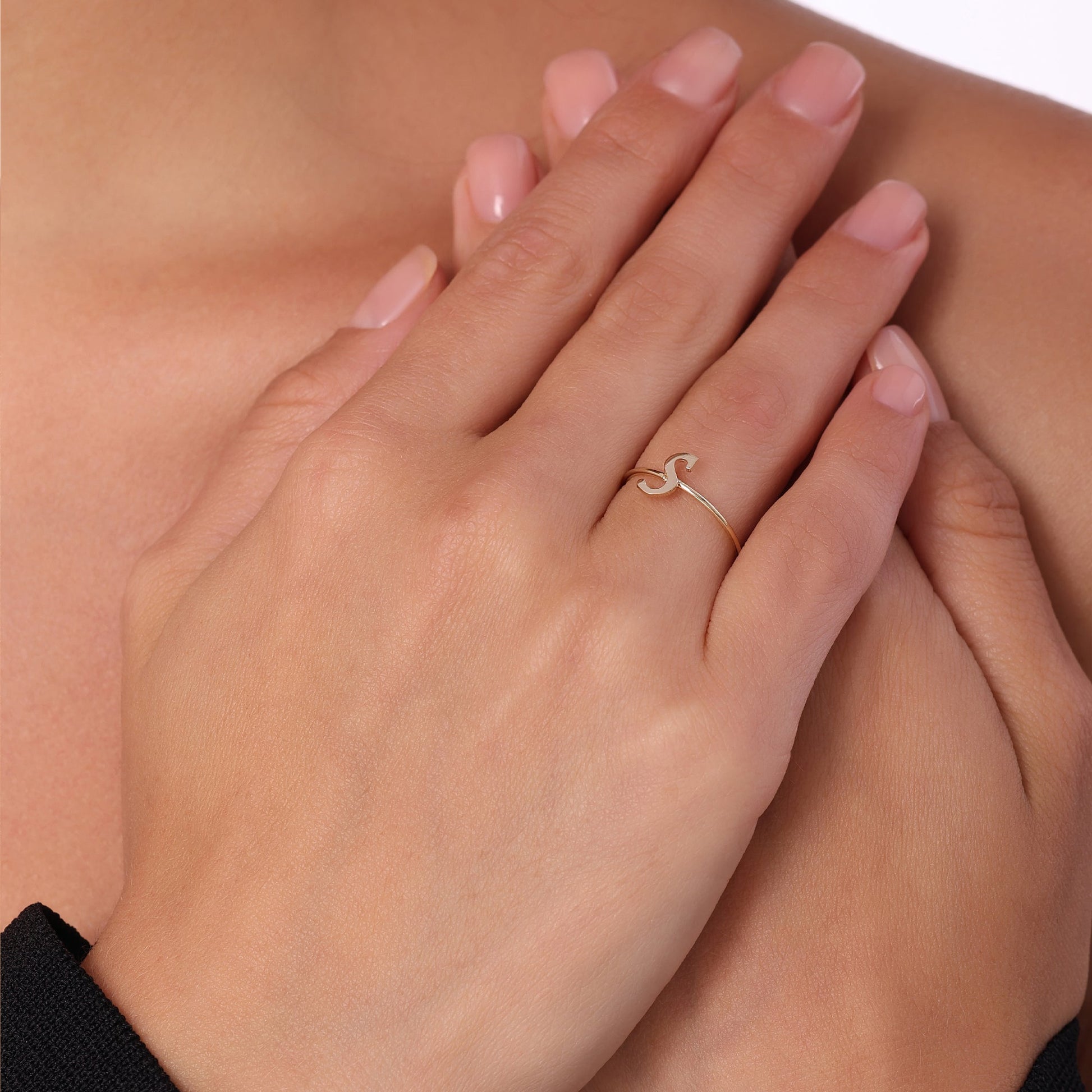 IT GIRL LETTERS RING