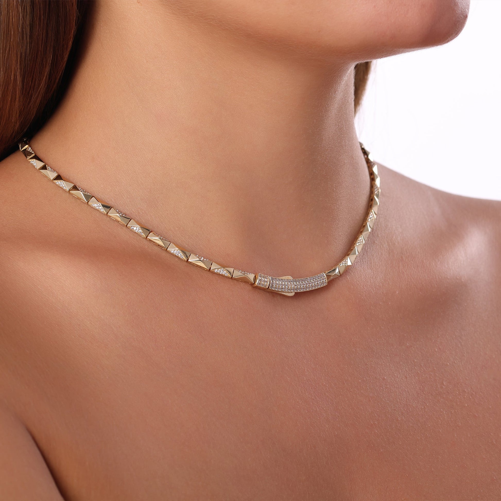 LOUVRE NECKLACE